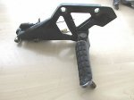 Kawasaki ZZR1100 ZZR 1100 C3 1992 Right Front Footrest peg and Hanger